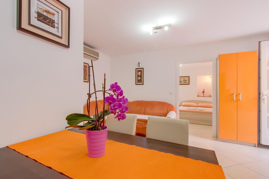 Apartments Leila Mali Lošinj Dış mekan fotoğraf