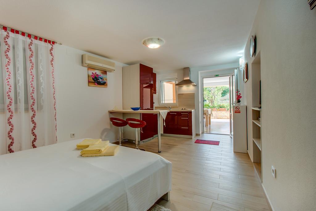 Apartments Leila Mali Lošinj Dış mekan fotoğraf
